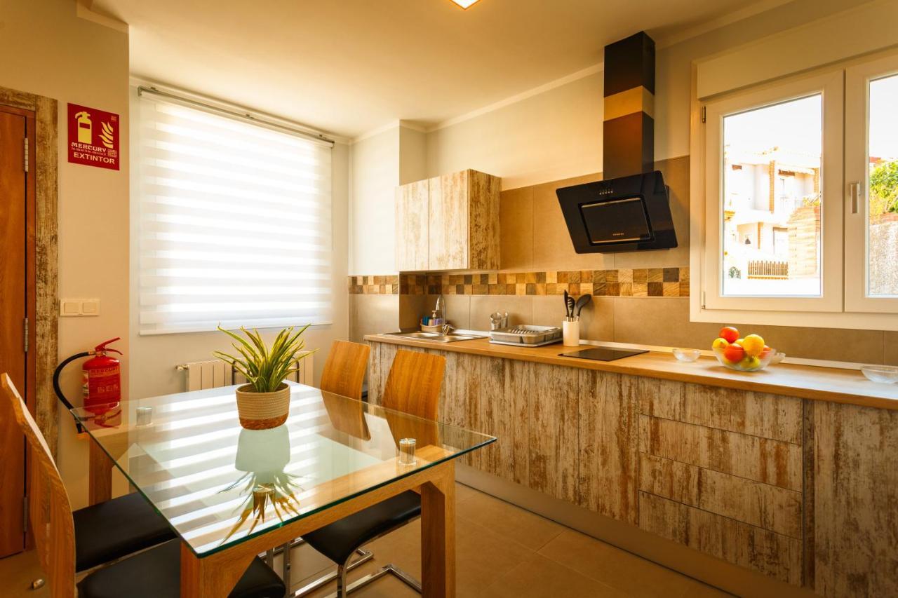 Apartamentos Turisticos Cullar Vega ภายนอก รูปภาพ