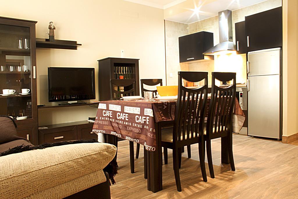 Apartamentos Turisticos Cullar Vega ห้อง รูปภาพ