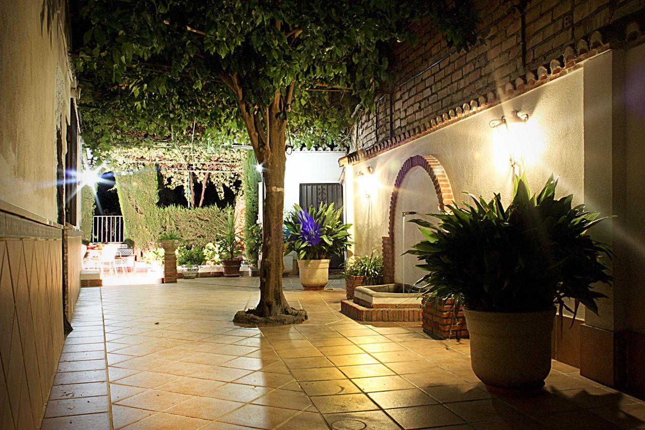Apartamentos Turisticos Cullar Vega ภายนอก รูปภาพ